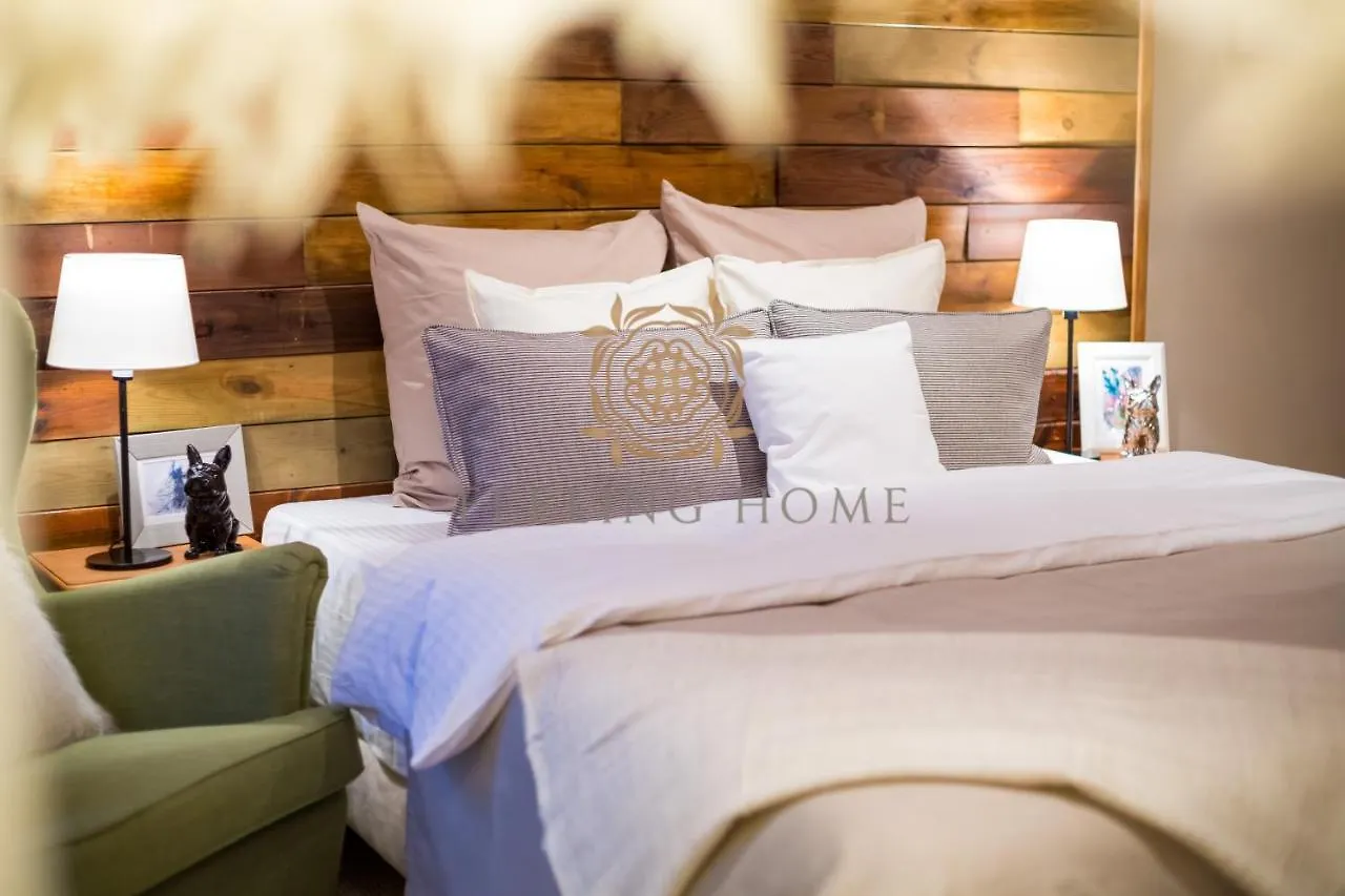 Feeling Home Apartments Бухарест Румыния